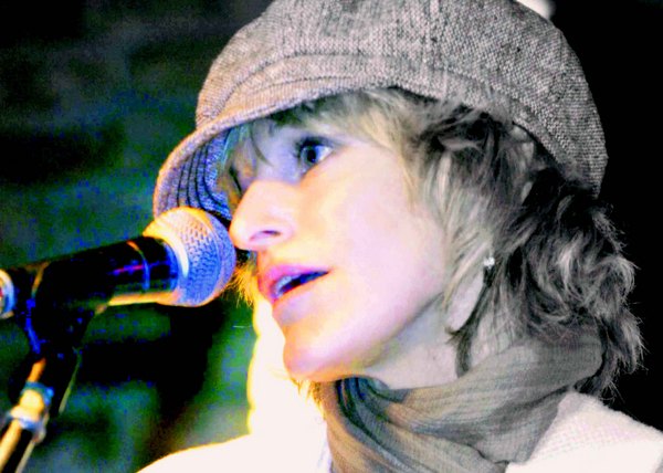 Lizanne Knott